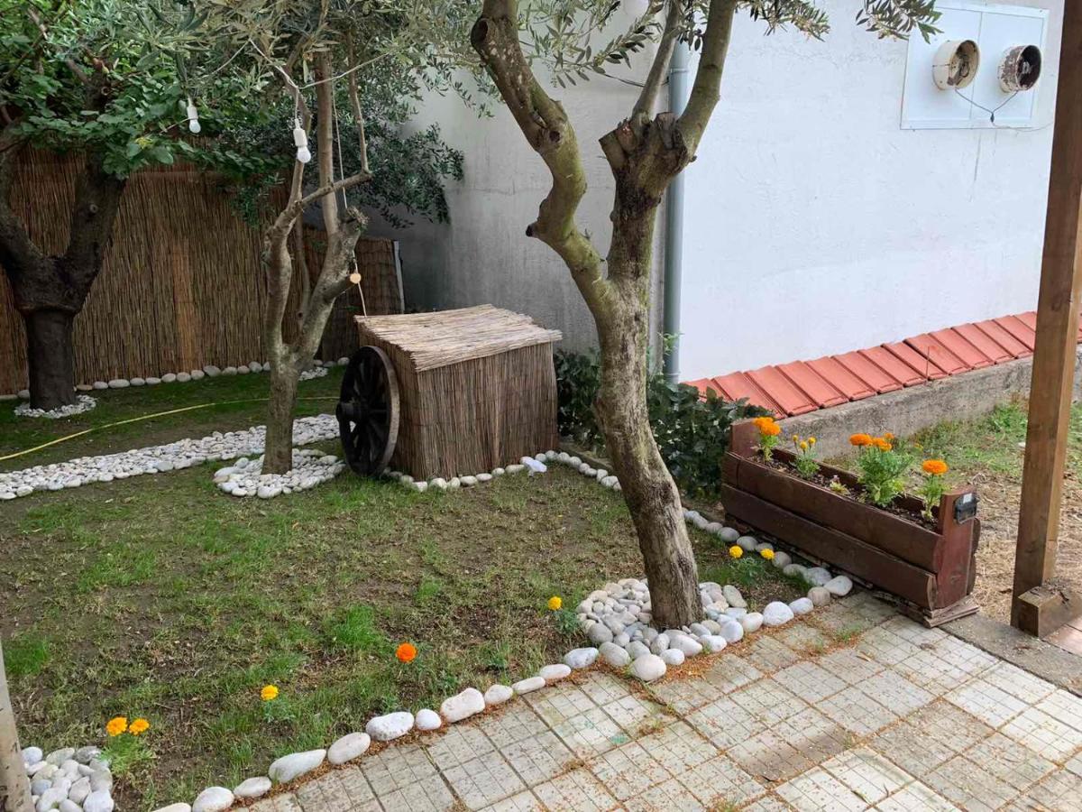 Apartments Amar Улцин Екстериор снимка