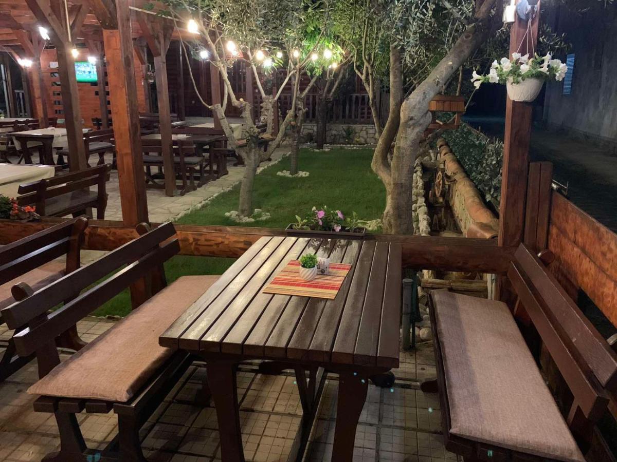 Apartments Amar Улцин Екстериор снимка