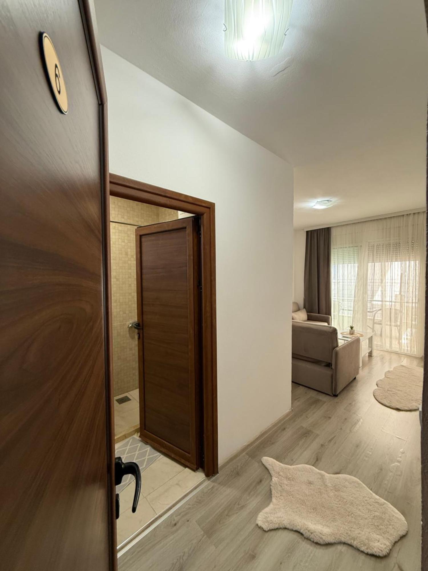 Apartments Amar Улцин Екстериор снимка